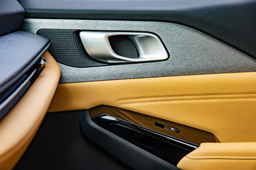 ���� ������ 2023�� �캽�� 2.0L���� 233���� �Զ����� ����˫��Ƥ��ͼƬ