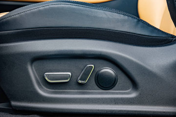 ���� ������ 2023�� �캽�� 2.0L���� 233���� �Զ����� ����˫��Ƥ��ͼƬ