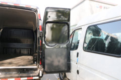 江铃汽车 福顺 2023款 146马力 3座 短轴 2.0T柴油 中高顶封闭货车(国六)