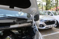 江铃汽车 特顺 122马力 2.8T柴油 3座 手动短轴中顶封闭货车