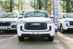 江铃 新宝典 2022款 舒享版 2.5T柴油 140马力 手动两驱 标轴双排皮卡(国六)