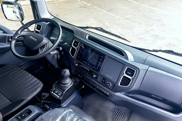 ���� ��ʮ��M600 4.2��AMT�Զ��������Ῠ(����)ͼƬ