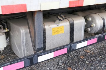 ���� ����M3 130���� 4.16�׵�����ʽ�Ῠ(KMC5042XXYD336DP6)ͼƬ