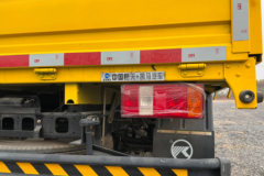 凯马 凯捷M3 130马力 4.16米单排栏板轻卡(国六)(KMC1042A336DP6)