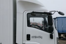五十铃M100 载货车外观                                                图片