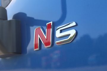 ���� �˶��N5 ������ 140���� 4.1�׵�����ʽ�Ῠ(����)ͼƬ