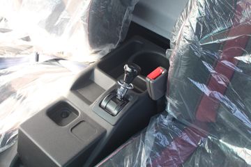 ���� �˶��N5 ������ 140���� 4.1�׵�����ʽ�Ῠ(����)ͼƬ