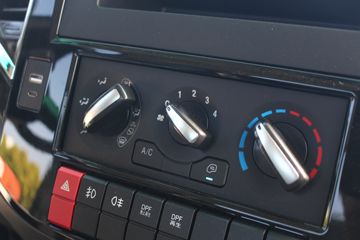 ���� �˶��N5 ������ 140���� 4.1�׵�����ʽ�Ῠ(����)ͼƬ