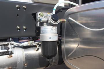 �������� ����H5�п� 245���� 4X2 7.8����ʽ�ػ���ͼƬ