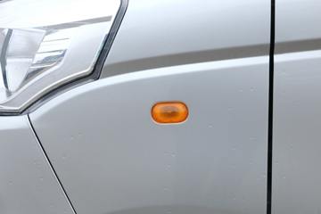  V2  1.6L 122  2.55˫΢(BJ1030V5AV7-51)ͼƬ