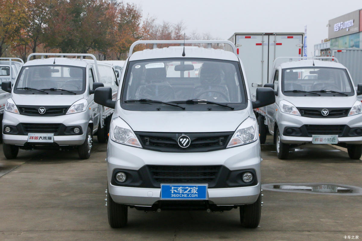 福田 祥菱V2 1.6L 122马力 汽油 2.7米双排仓栅式微卡