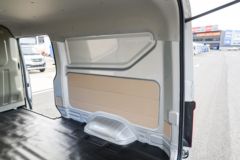 长安跨越 跨越星V5 2.6T 2座 纯电动厢式运输车41.86kWh