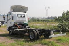 陕汽轻卡 德龙E3000 4.18米纯电动厢式轻卡(YTQ5042XXYJEEV338)100.27kWh