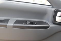 陕汽轻卡 德龙E3000 4.18米纯电动厢式轻卡(YTQ5042XXYJEEV338)100.27kWh