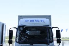 宇通轻卡 中体 4.12米单排纯电动厢式轻卡90.236kWh