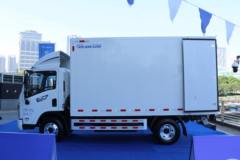 宇通轻卡 中体 4.12米单排纯电动厢式轻卡90.236kWh