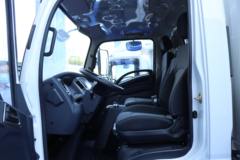 宇通轻卡 中体 4.12米单排纯电动厢式轻卡90.236kWh