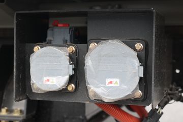 ������Խ��X1 ���ʰ� 2.84T 3.035�׵��Ŵ��綯��ʽ΢��(SC5031XXYXDD64BEV)41.86kWhͼƬ