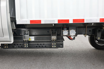 ������Խ��X1 ���ʰ� 2.84T 3.035�׵��Ŵ��綯��ʽ΢��(SC5031XXYXDD64BEV)41.86kWhͼƬ