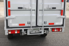 长安跨越王X1 舒适版 2.84T 3.035米单排纯电动厢式微卡(SC5031XXYXDD64BEV)41.86kWh