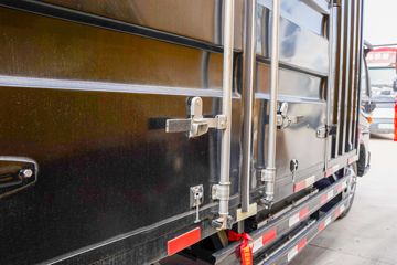 ���� ˧��i5 4.5T 4.15����ʽ���綯�Ῠ89.12kWhͼƬ