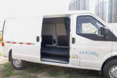 瑞驰 EC35Ⅱ 2022款 标准版 2.6T 2座 4.5米纯电动封闭货车39.42kWh