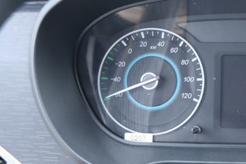 ���� ����V1 2.8T 3.2�׵��Ŵ��綯����΢��38.6kWhͼƬ