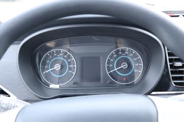 ���� ����V1 2.8T 3.2�׵��Ŵ��綯����΢��38.6kWhͼƬ