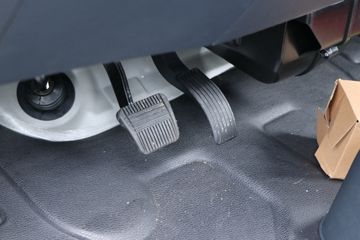 ���� ����V1 2.8T 3.2�׵��Ŵ��綯����΢��38.6kWhͼƬ