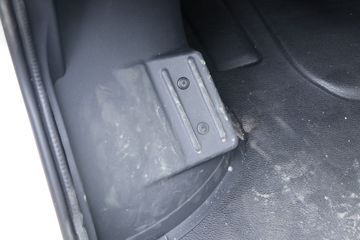 ���� ����V1 2.8T 3.2�׵��Ŵ��綯����΢��38.6kWhͼƬ