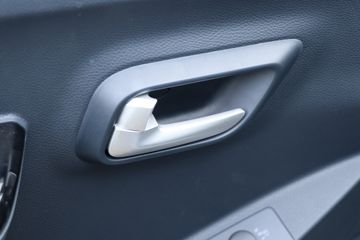 ���� ����V1 2.8T 3.2�׵��Ŵ��綯����΢��38.6kWhͼƬ