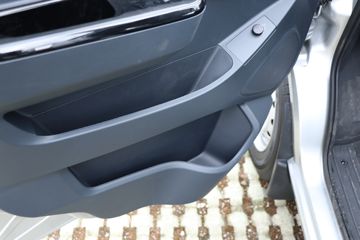 ���� ����V1 2.8T 3.2�׵��Ŵ��綯����΢��38.6kWhͼƬ