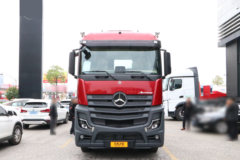 奔驰 Actros 重卡 星徽尊享版  530马力 6X4 自动挡牵引车(国六)(BJ4266Y6DHL-A2)