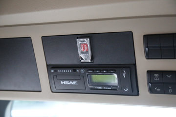 ���� Actros �ؿ� �ǻ�������  530���� 6X4 �Զ���ǣ����(����)(BJ4266Y6DHL-A2)ͼƬ