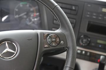 ���� Actros �ؿ� �ǻ�������  530���� 6X4 �Զ���ǣ����(����)(BJ4266Y6DHL-A2)ͼƬ