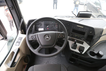 ���� Actros �ؿ� �ǻ�������  530���� 6X4 �Զ���ǣ����(����)(BJ4266Y6DHL-A2)ͼƬ