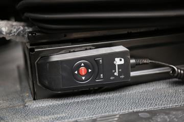 ���� Actros �ؿ� �ǻ�������  530���� 6X4 �Զ���ǣ����(����)(BJ4266Y6DHL-A2)ͼƬ