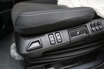 ���� Actros �ؿ� �ǻ�������  530���� 6X4 �Զ���ǣ����(����)(BJ4266Y6DHL-A2)ͼƬ