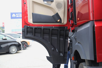 ���� Actros �ؿ� �ǻ�������  530���� 6X4 �Զ���ǣ����(����)(BJ4266Y6DHL-A2)ͼƬ