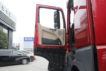 ���� Actros �ؿ� �ǻ�������  530���� 6X4 �Զ���ǣ����(����)(BJ4266Y6DHL-A2)ͼƬ