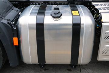 ���� Actros �ؿ� �ǻ�������  530���� 6X4 �Զ���ǣ����(����)(BJ4266Y6DHL-A2)ͼƬ