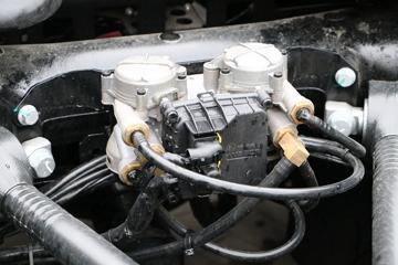 ���� Actros �ؿ� �ǻ�������  530���� 6X4 �Զ���ǣ����(����)(BJ4266Y6DHL-A2)ͼƬ