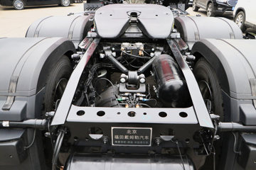 ���� Actros �ؿ� �ǻ�������  530���� 6X4 �Զ���ǣ����(����)(BJ4266Y6DHL-A2)ͼƬ