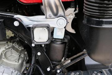 ���� Actros �ؿ� �ǻ�������  530���� 6X4 �Զ���ǣ����(����)(BJ4266Y6DHL-A2)ͼƬ