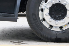 奔驰 Actros 重卡 星徽尊享版  530马力 6X4 自动挡牵引车(国六)(BJ4266Y6DHL-A2)