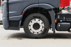 奔驰 Actros 重卡 星徽尊享版  530马力 6X4 自动挡牵引车(国六)(BJ4266Y6DHL-A2)