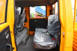 解放霸铃2系&nbsp;载货车驾驶室                                               图片