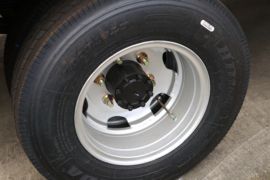 解放霸铃2系&nbsp;载货车底盘                                                图片