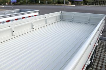 ���� ����M1 2.8T 3.05�׵��Ŵ��綯����΢��38.6kWhͼƬ