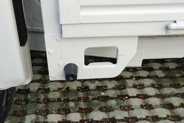 ���� ����M1 2.8T 3.05�׵��Ŵ��綯����΢��38.6kWhͼƬ